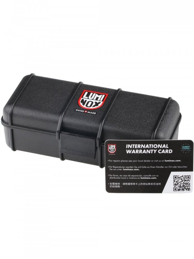Luminox X2.2001
