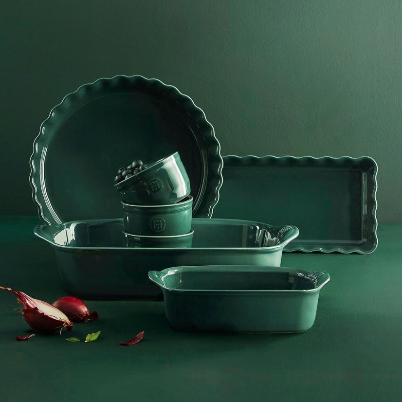 Emile Henry soup and baking dish 0,64 l, cedar green, 072149