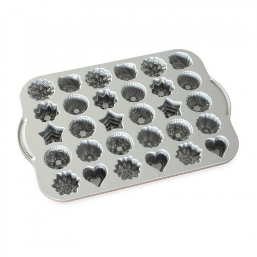 Nordic Ware mini baking sheet with 30 Tea Cakes and Candies moulds, 2,5 cup caramel, 59448