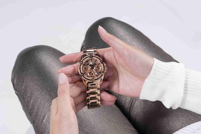 Guess GW0464L3 Queen