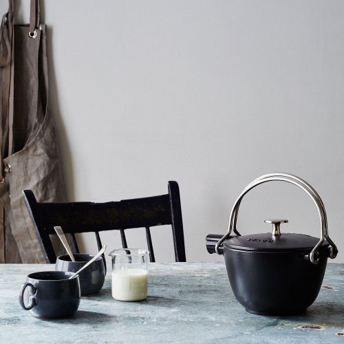 Staub cast iron teapot 21 cm/1,15 l black, 1650023