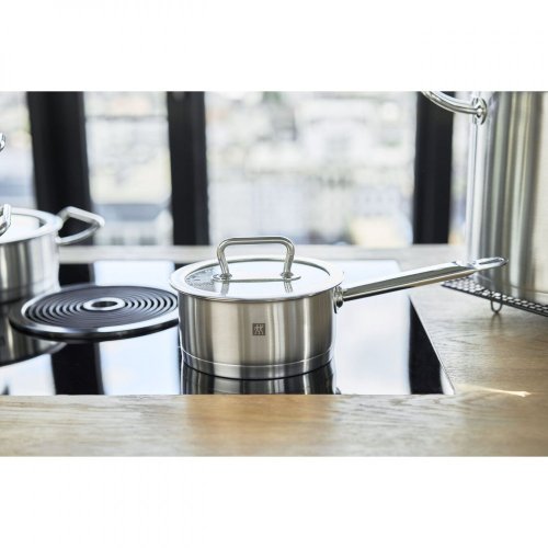 Zwilling Pro stainless steel saucepan with lid 20 cm/3,1 l, 65125-200