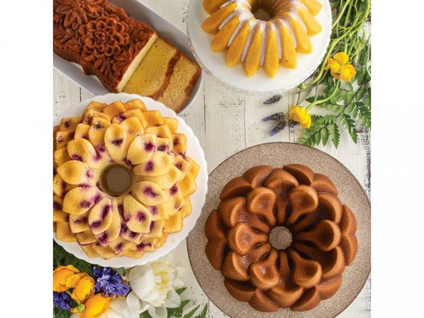 Nordic Ware biscuit mould Lucy flowers, 6 cup caramel, 93148