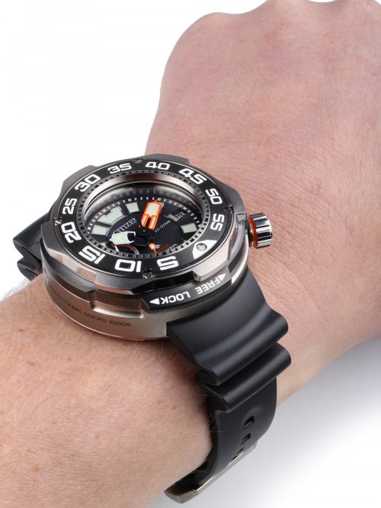 Citizen BN7020-09E - TimeOutlet.shop