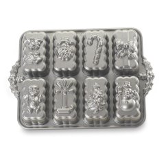 Nordic Ware Backform für 8 Weihnachts-Mini-Sandwiches, 6 Tassen Silber, 53948